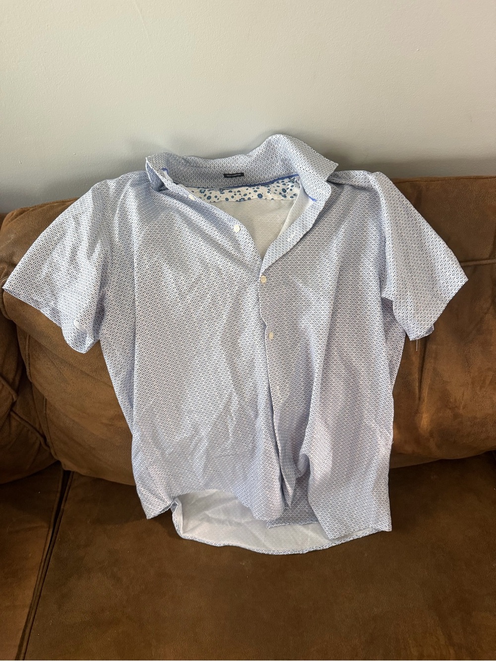 Men's Casual Short-Sleeve Button-Down Shirt in Light Blue Print